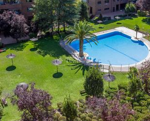 Piscina de Pis en venda en Alcobendas amb Aire condicionat, Calefacció i Parquet