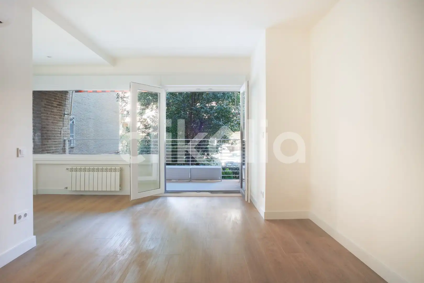 Sala d'estar de Pis en venda en Madrid amb Aire condicionat, Calefacció i Terrassa
