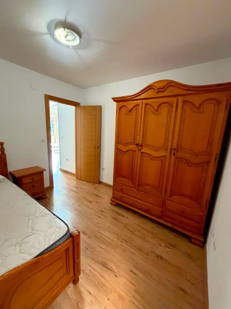 Schlafzimmer von Wohnung zur Miete in Maracena mit Heizung, Parkett und Terrasse