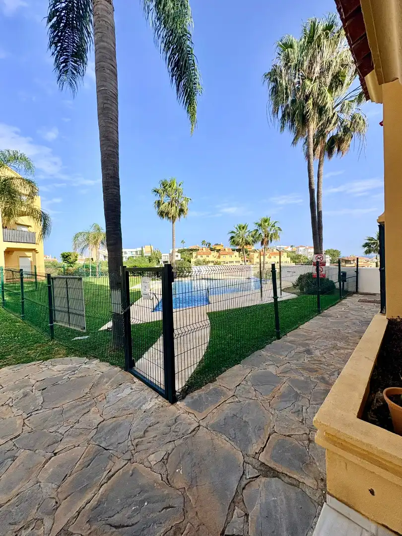 Habitatge amb piscina en venda a Riviera del Sol