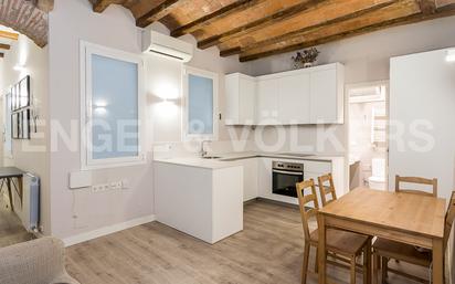 Kitchen of Apartment for sale in  Barcelona Capital  with Air Conditioner and Heating