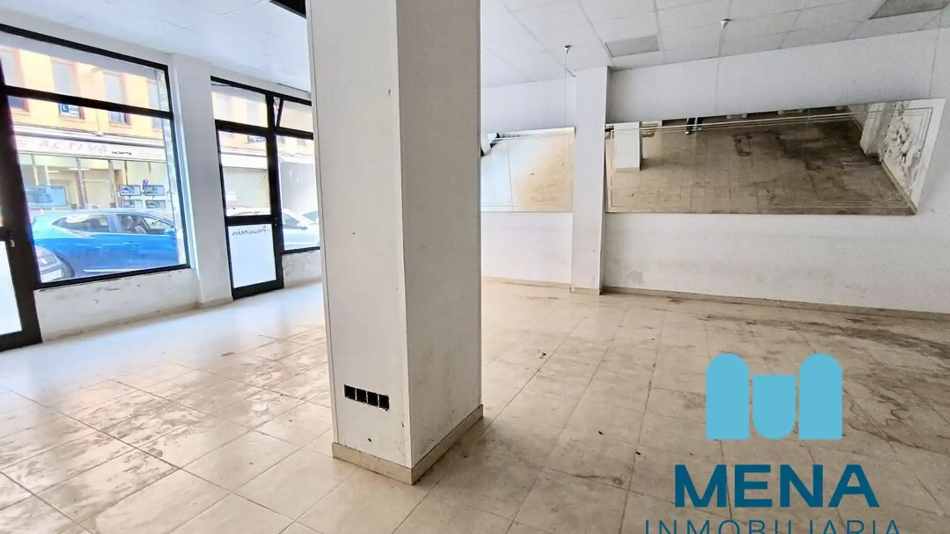 Local en venta en Los Corrales de Buelna 