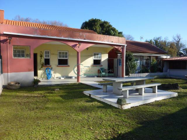 Casa-chalet en Venta en Salgueira - O Castaño