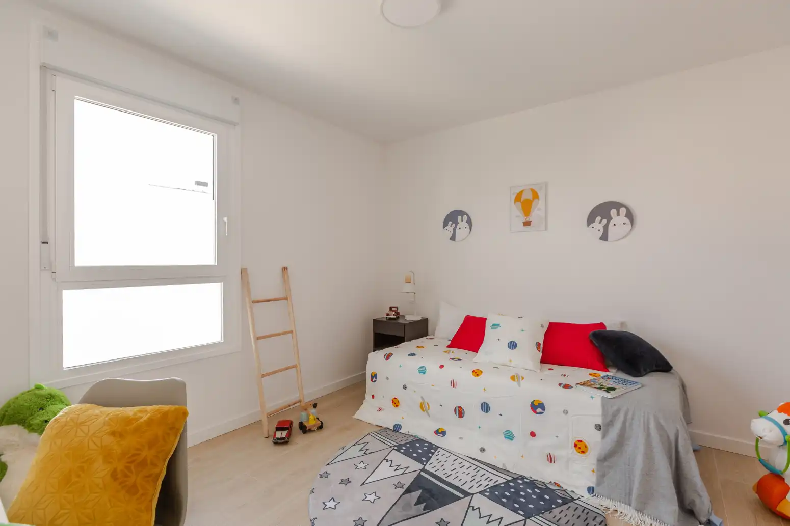 Bedroom of Attic for sale in Zizur Mayor / Zizur Nagusia  with Air Conditioner, Heating and Private garden