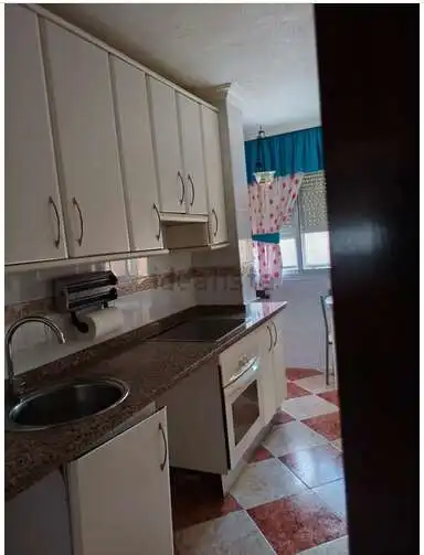 Cuina de Pis en venda en Sevilla amb Aire condicionat i Terrassa