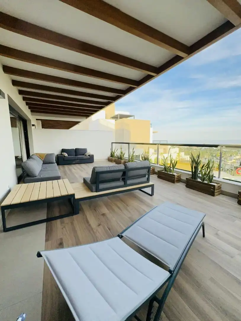 Piso con piscina en venta en Nueva Andalucía