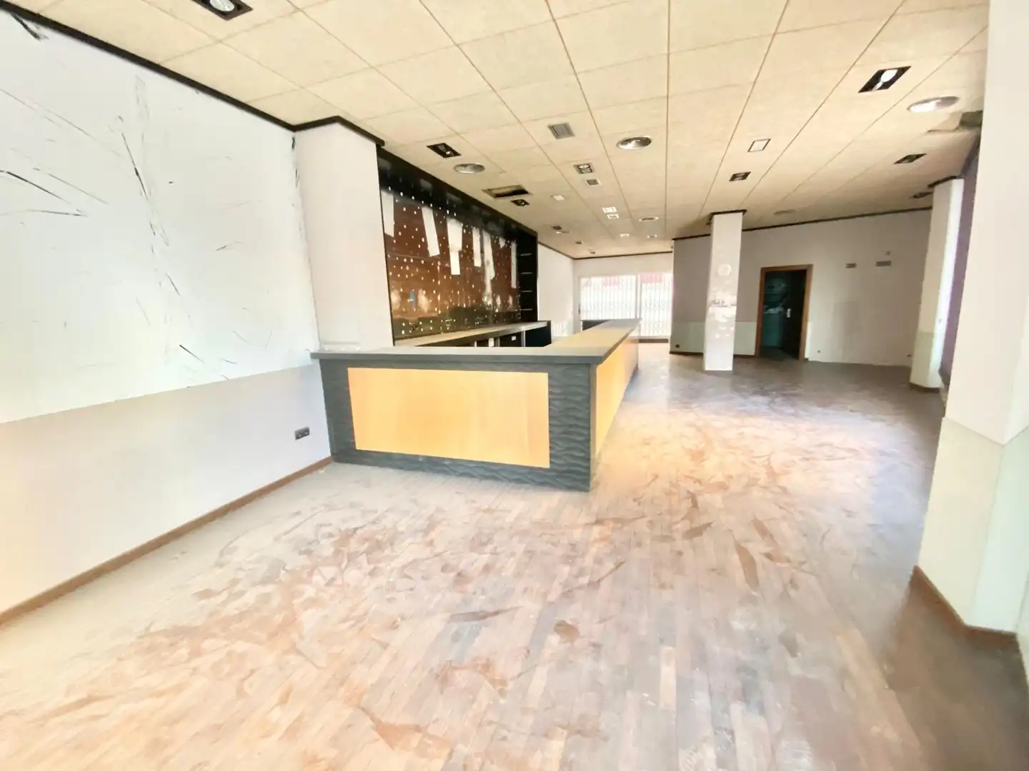 Local en venta en Lorca con Aire acondicionado y Amueblado