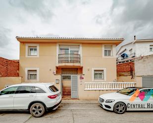 Exterior view of Single-family semi-detached for sale in Morata de Tajuña  with Air Conditioner, Terrace and Balcony