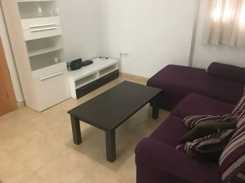 Wohnzimmer von Wohnung zur Miete in Almería mit Klimaanlage und Möbliert