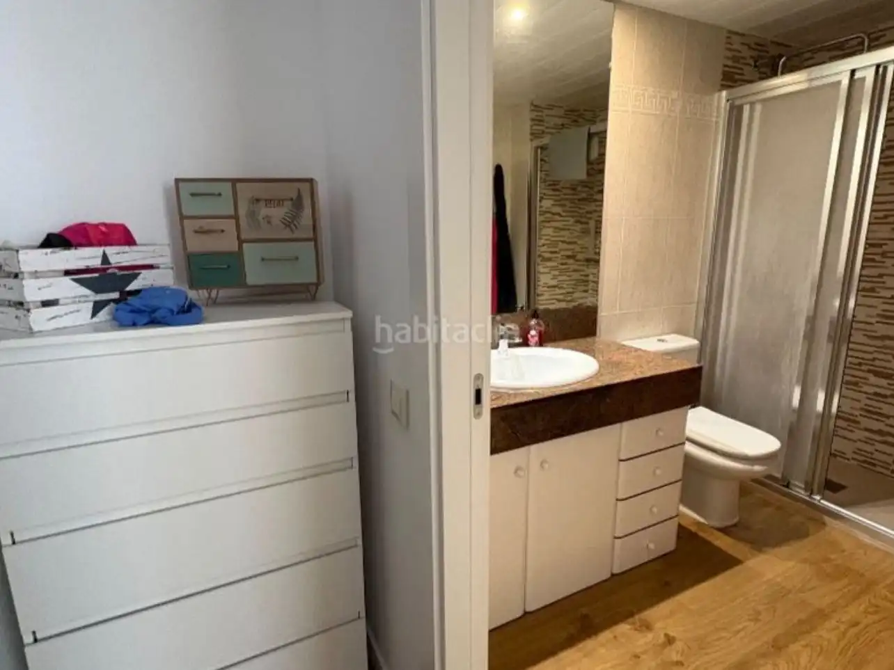 Schlafzimmer von Wohnung zum Verkauf in Sant Boi de Llobregat mit Klimaanlage, Terrasse und Schwimmbad