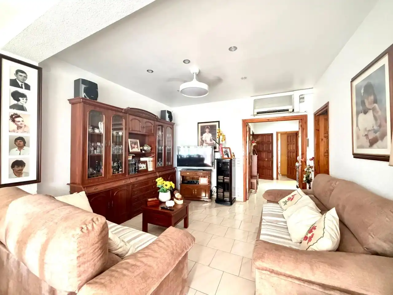 Living room of Flat for sale in Mataró  with Air Conditioner, Terrace and Furnished