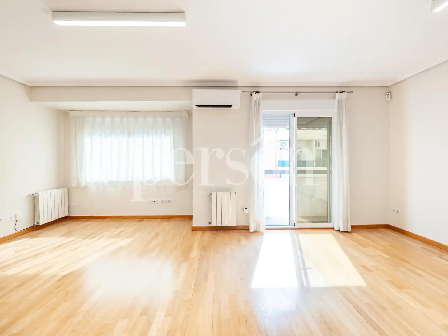 Flat with terrace for sale in Extramurs, imagen 5