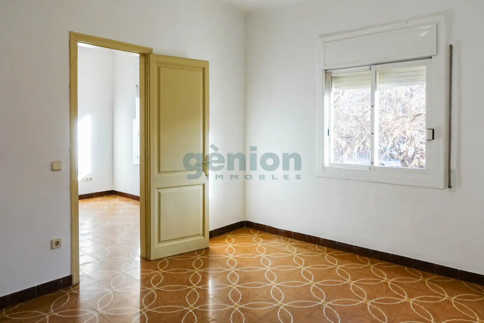 Schlafzimmer von Residential zum Verkauf in Salt