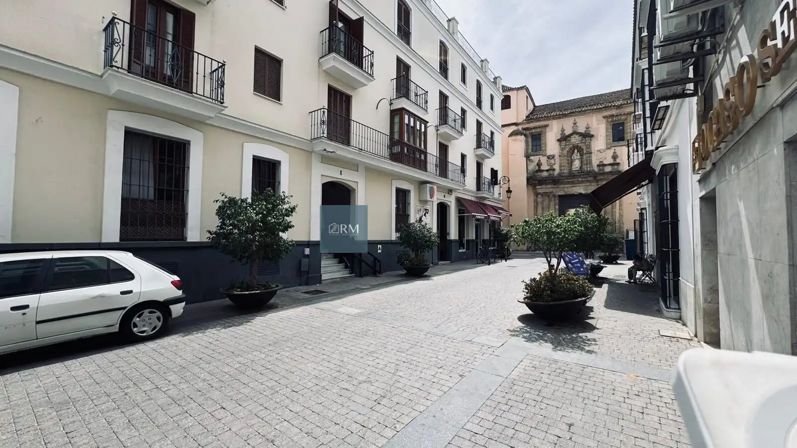 Außenansicht von Wohnung zur Miete in Sanlúcar de Barrameda mit Klimaanlage, Parkett und Balkon
