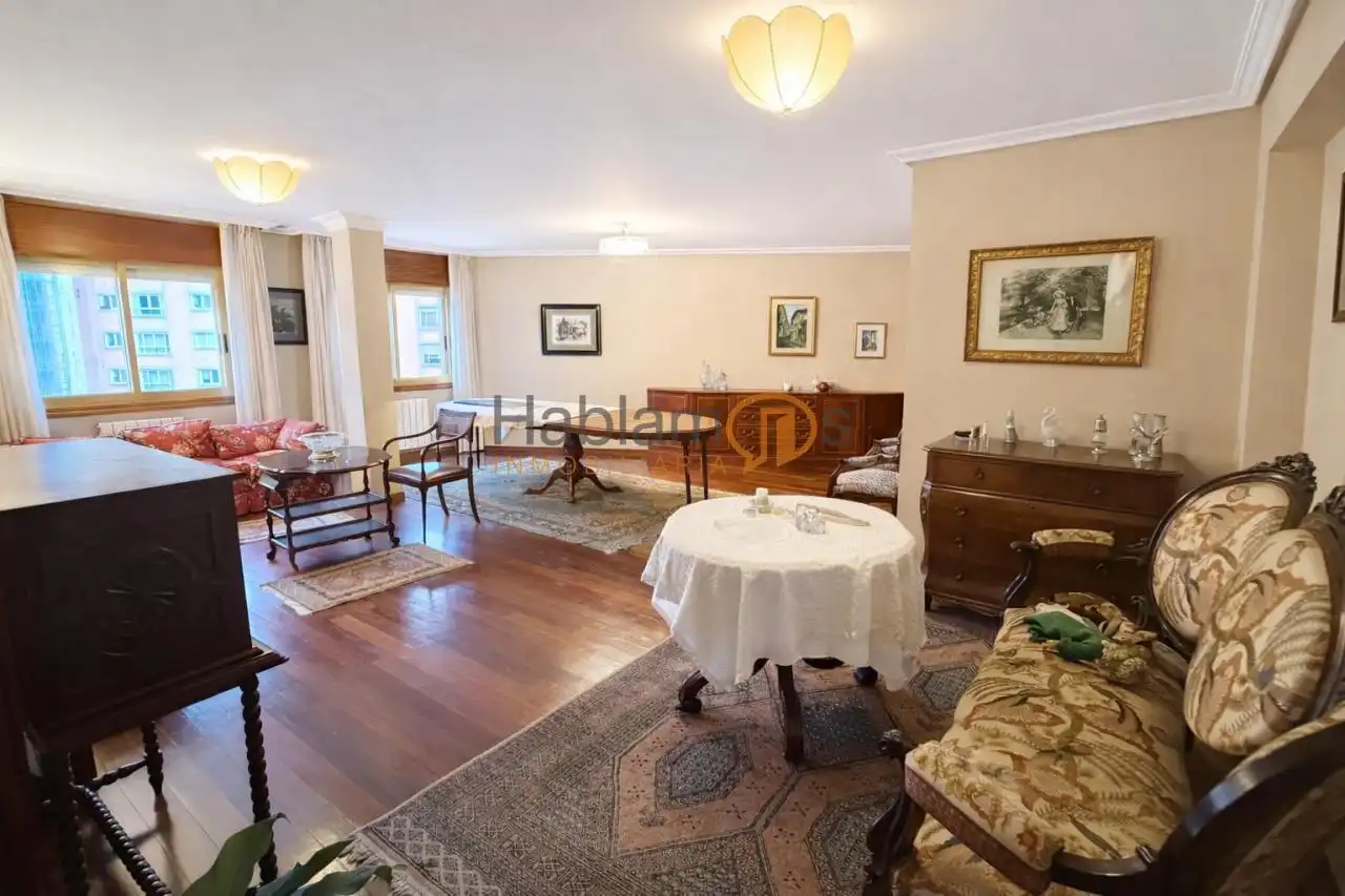 Wohnung mit Aufzug zum Verkauf in Zona de Plaza de Barcelos
