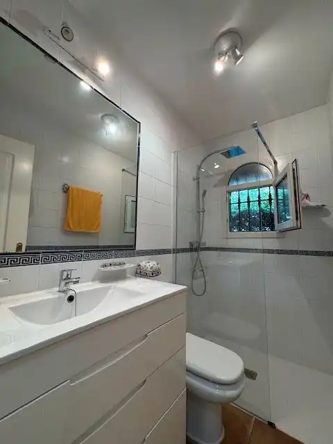 Bathroom of Houses for sale in Conil de la Frontera  with Air Conditioner, Private garden and Terrace