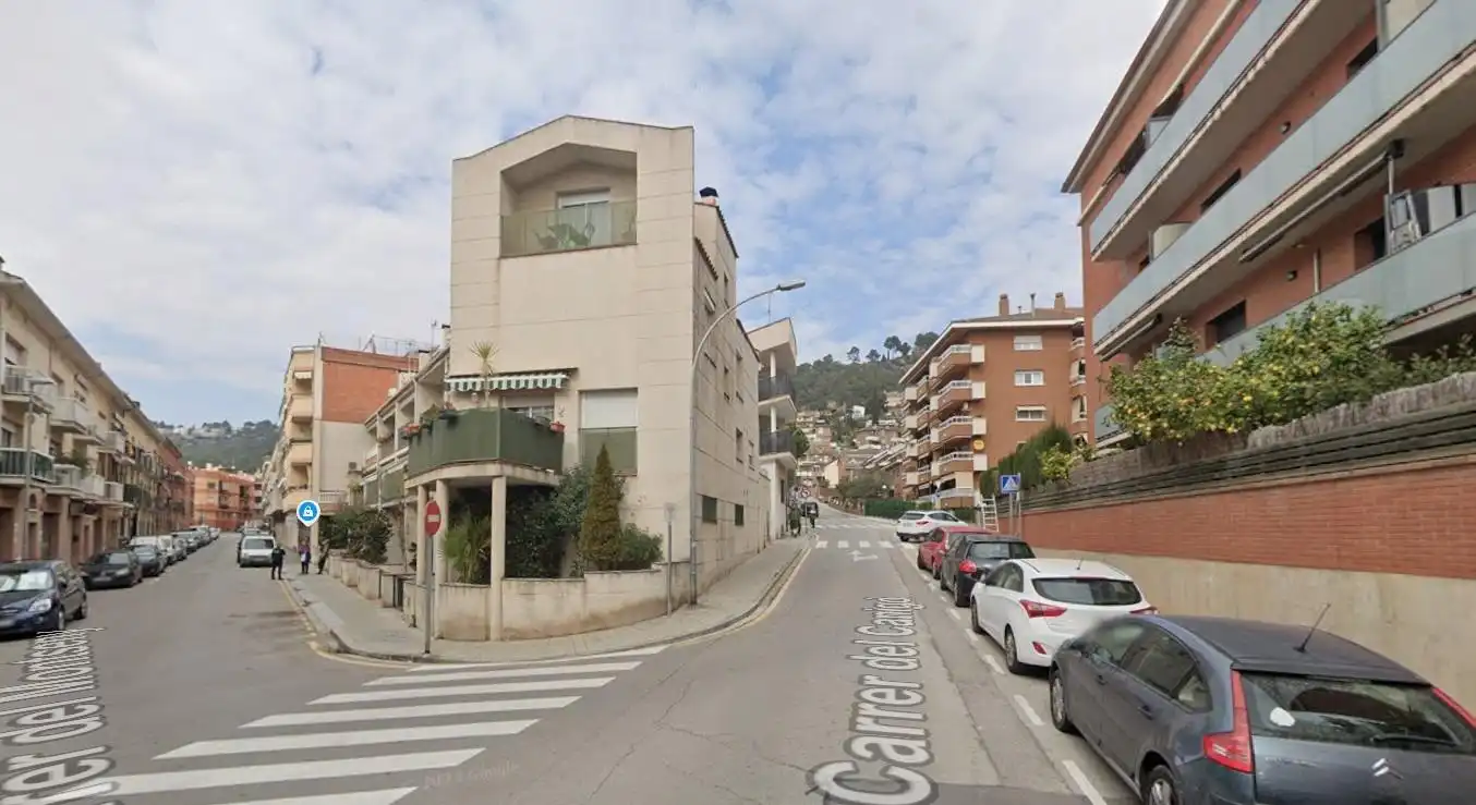 Vista exterior de Pis en venda en La Palma de Cervelló