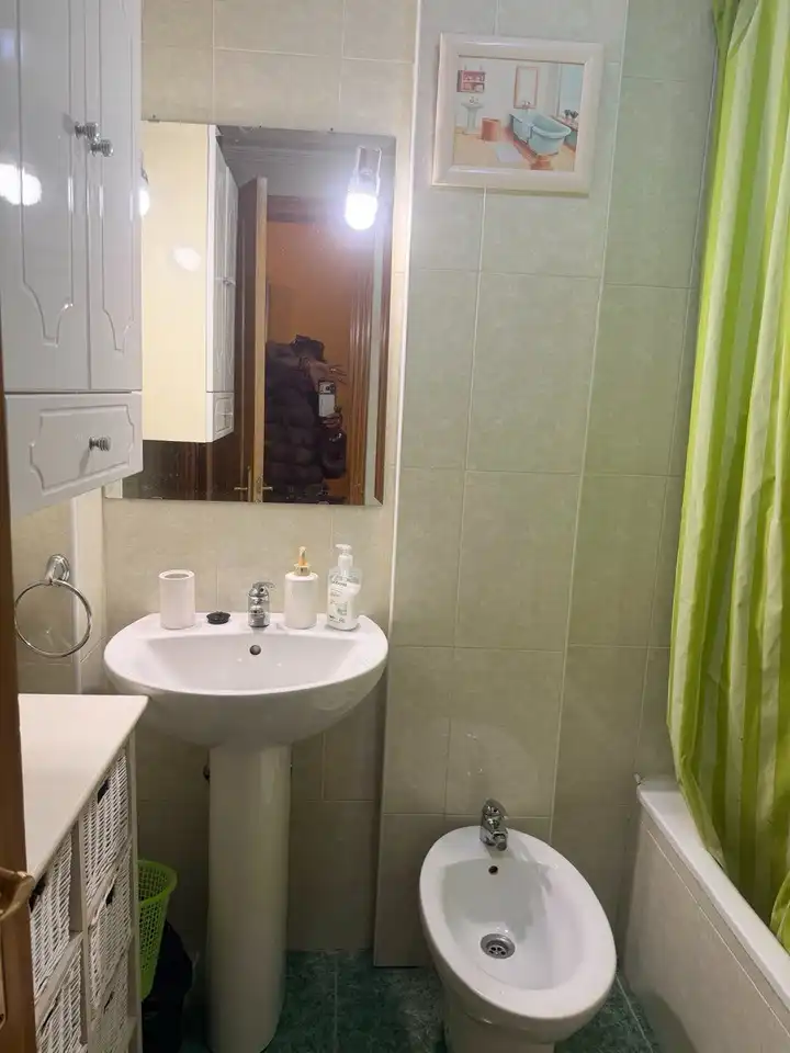 Baño de Casa adosada en venta en Torrelavega  con Calefacción, Parquet y Terraza