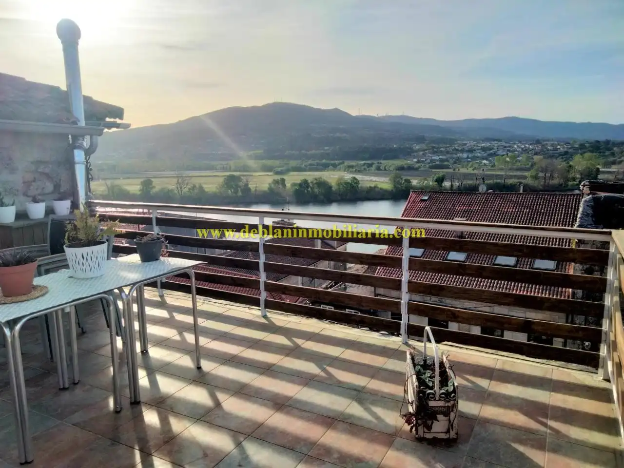 Terrasse von Haus oder Chalet zur Miete in Tui mit Terrasse und Möbliert