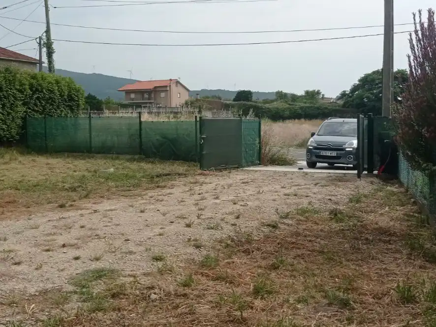 Residencial en venda en Catoira