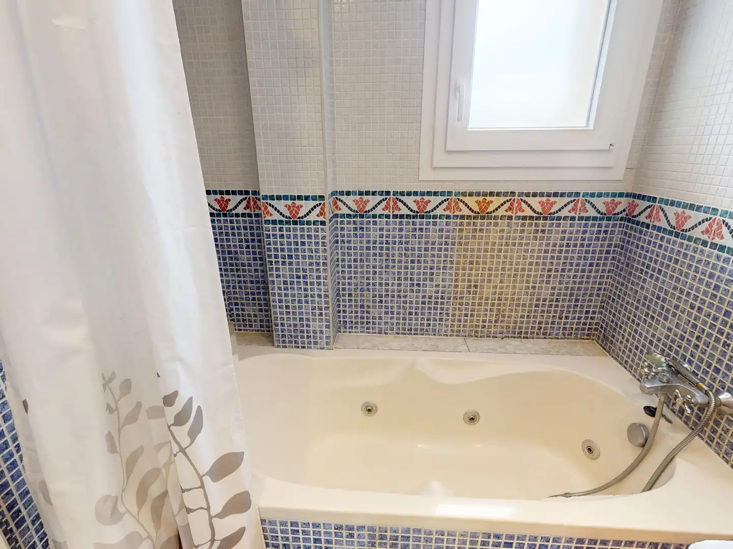 Bathroom of Flat for sale in Gijón   with Heating and Furnished