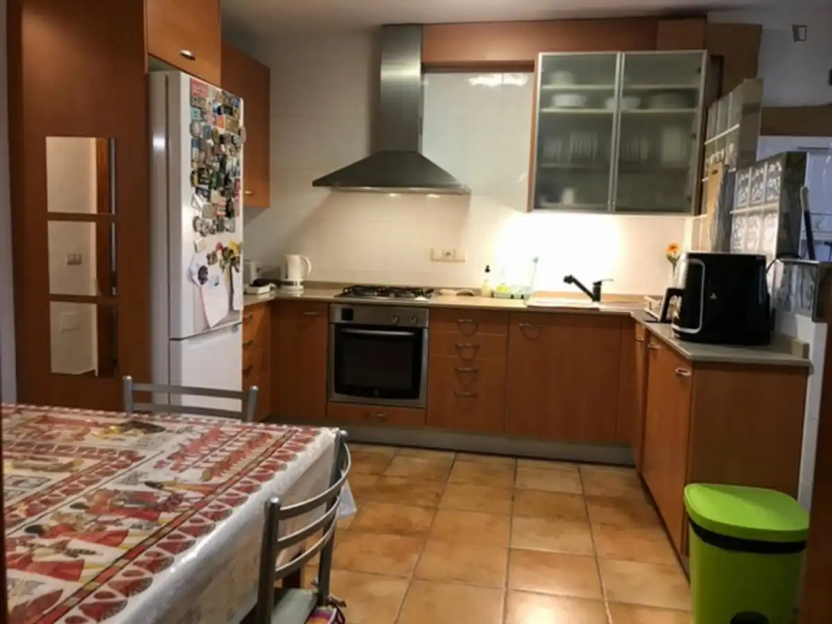 Cuina de Apartament per a compartir en Murcia amb Aire condicionat, Calefacció i Moblat