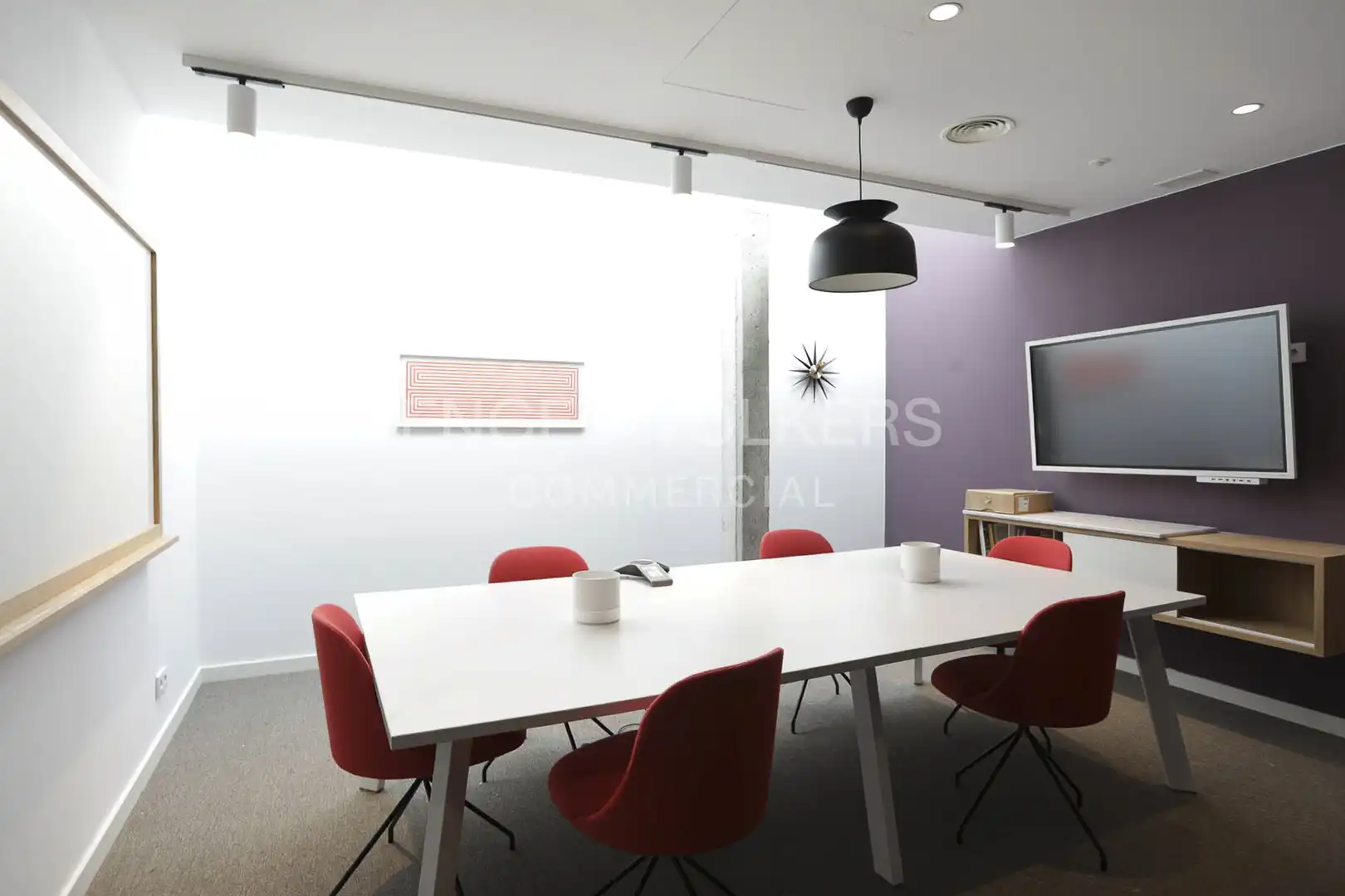Büro zur Miete in Barcelona mit Klimaanlage, Terrasse und Möbliert