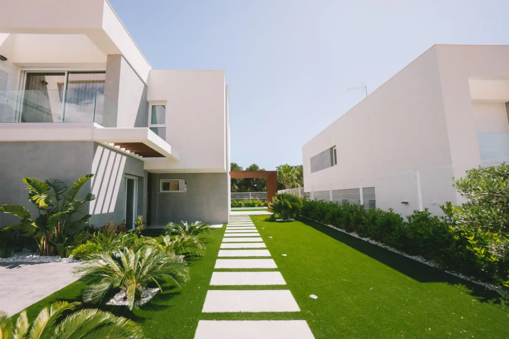 Chalet con piscina en venta en Golf Bahía, imagen 6