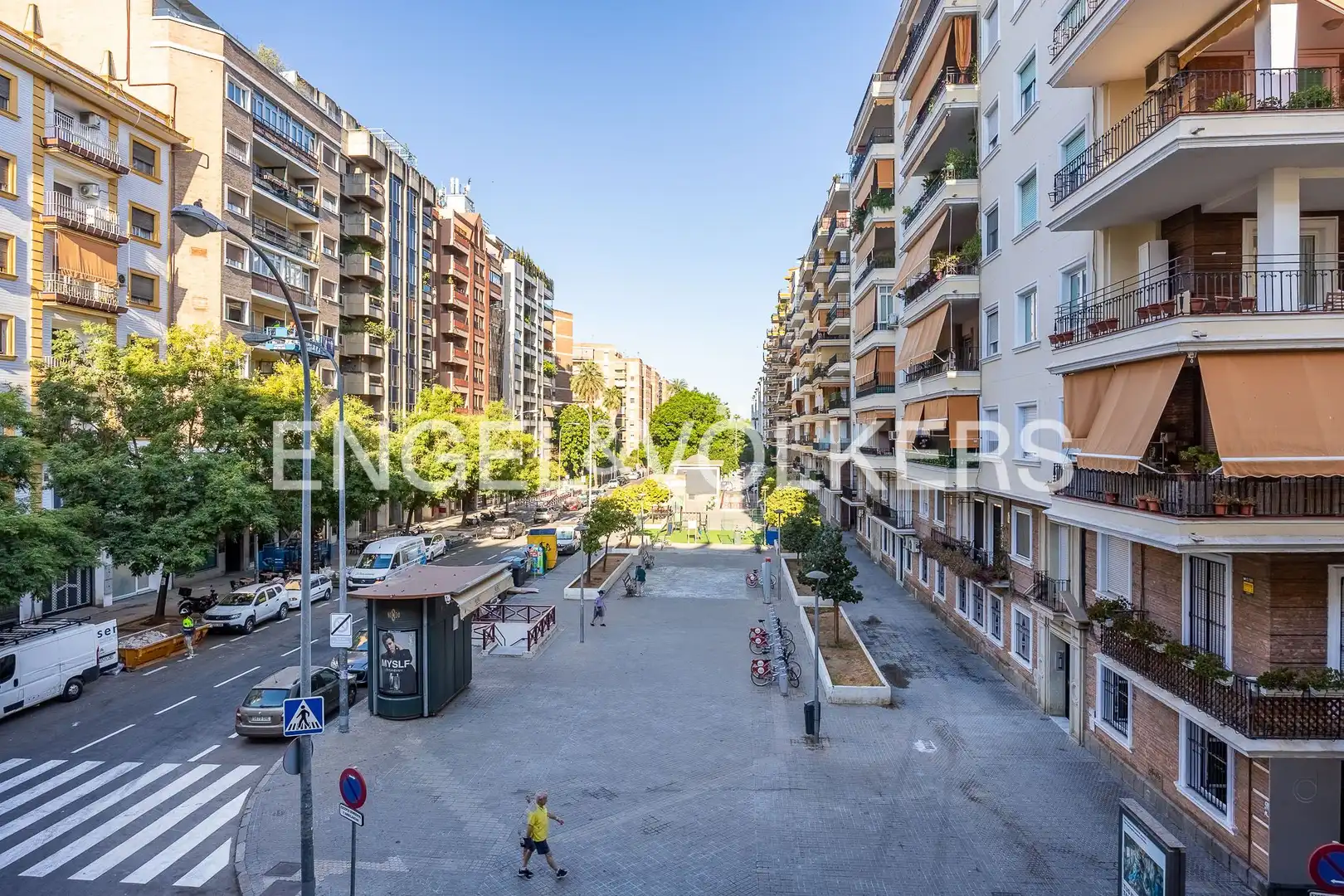 Piso con terraza en venta en Los Remedios, imagen 4