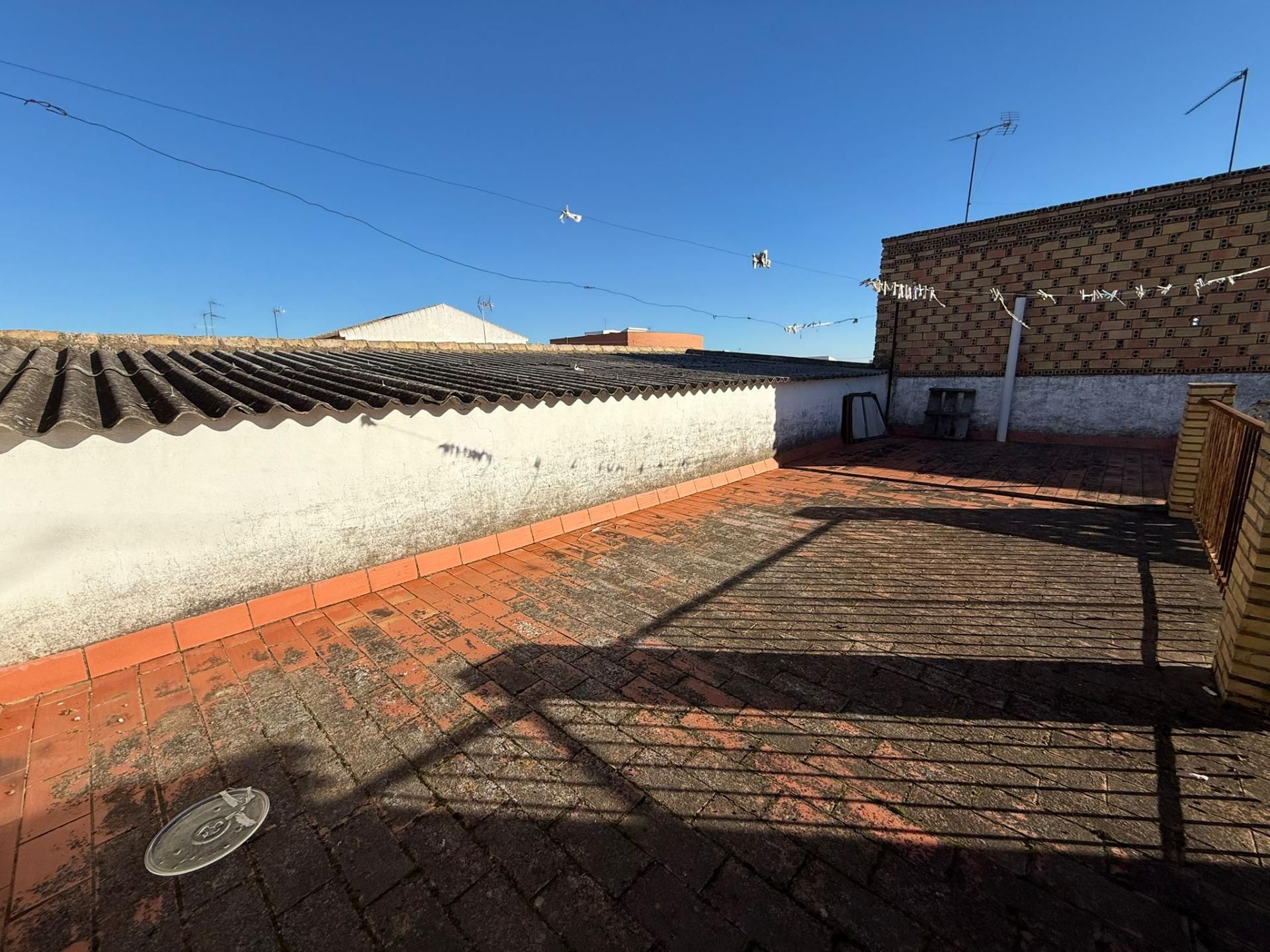 Vista exterior de Casa adosada en venda en Pilas amb Traster