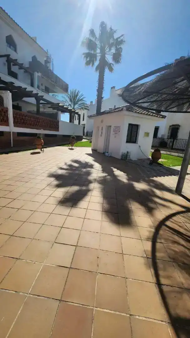 Vista exterior de Dúplex en venta en Iznalloz con Aire acondicionado