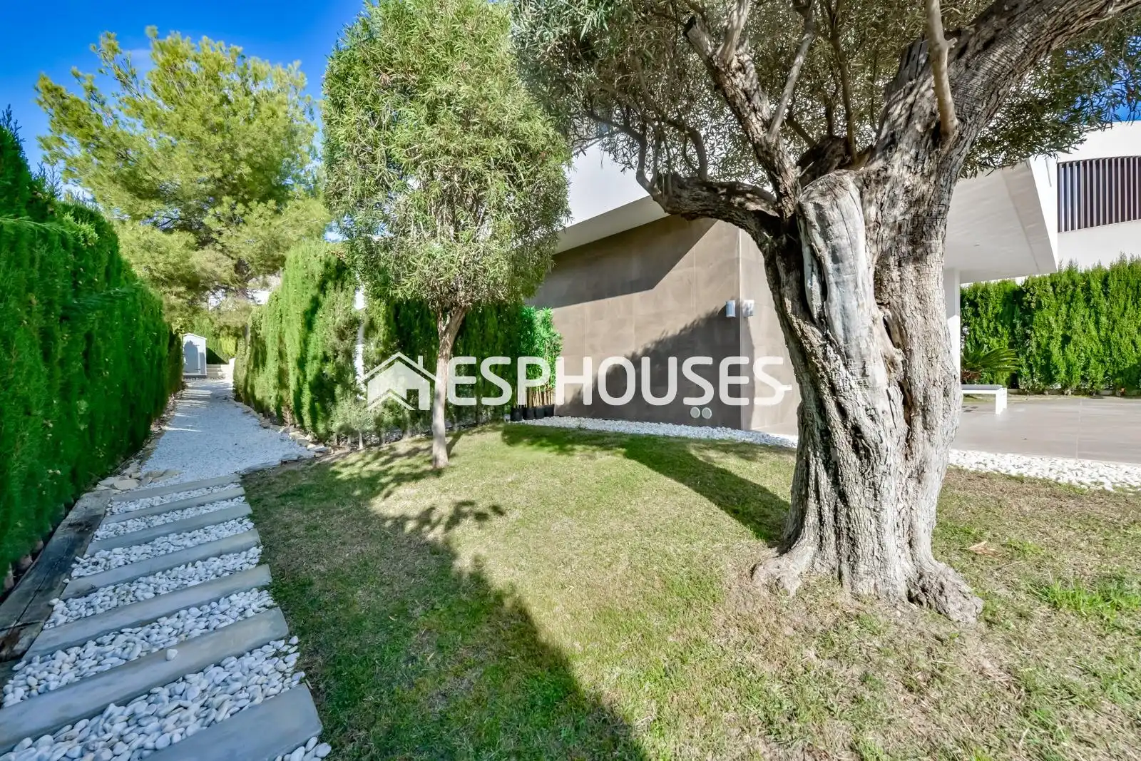 Vista exterior de Casa o chalet en venta en Finestrat con Aire acondicionado, Calefacción y Piscina