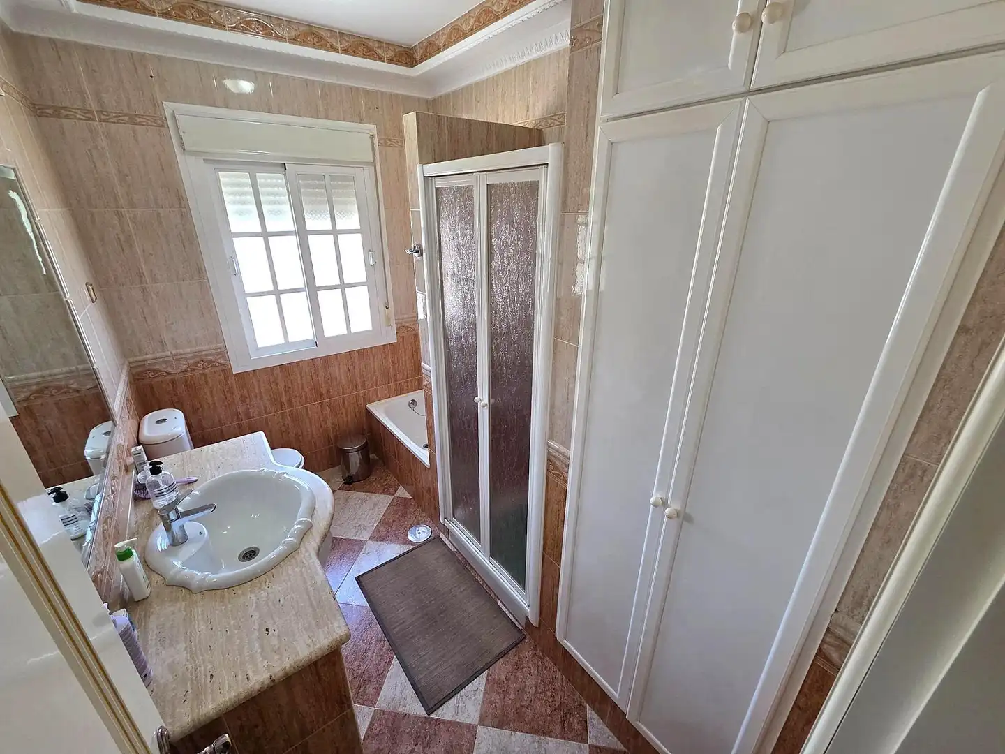 Bany de Casa o xalet en venda en Chiclana de la Frontera amb Jardí privat