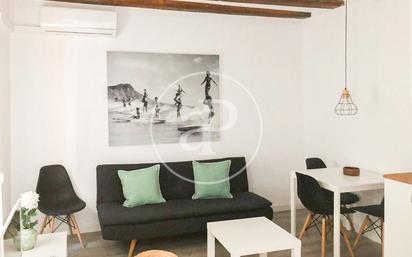 Living room of Flat for sale in  Barcelona Capital  with Air Conditioner