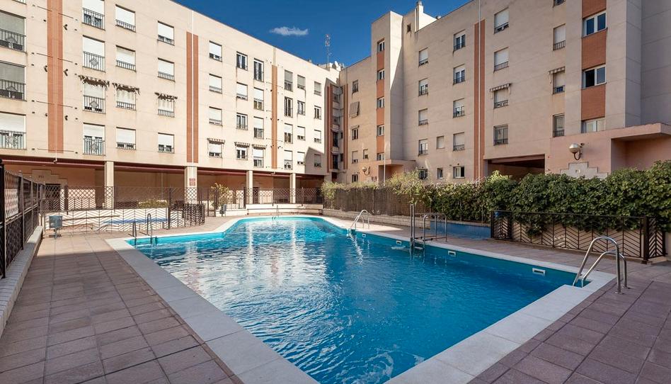 Foto 1 de Pis en venda a Calle Ramón y Cajal, 54, Rosaleda - Juventud, Granada