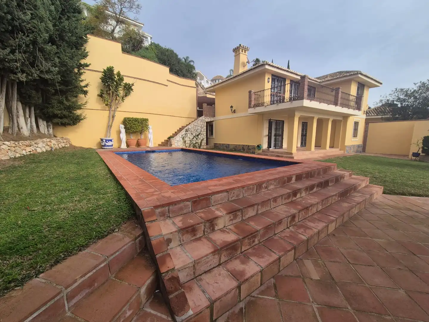 Chalet con piscina en venta en Pasaje Córdoba 8
