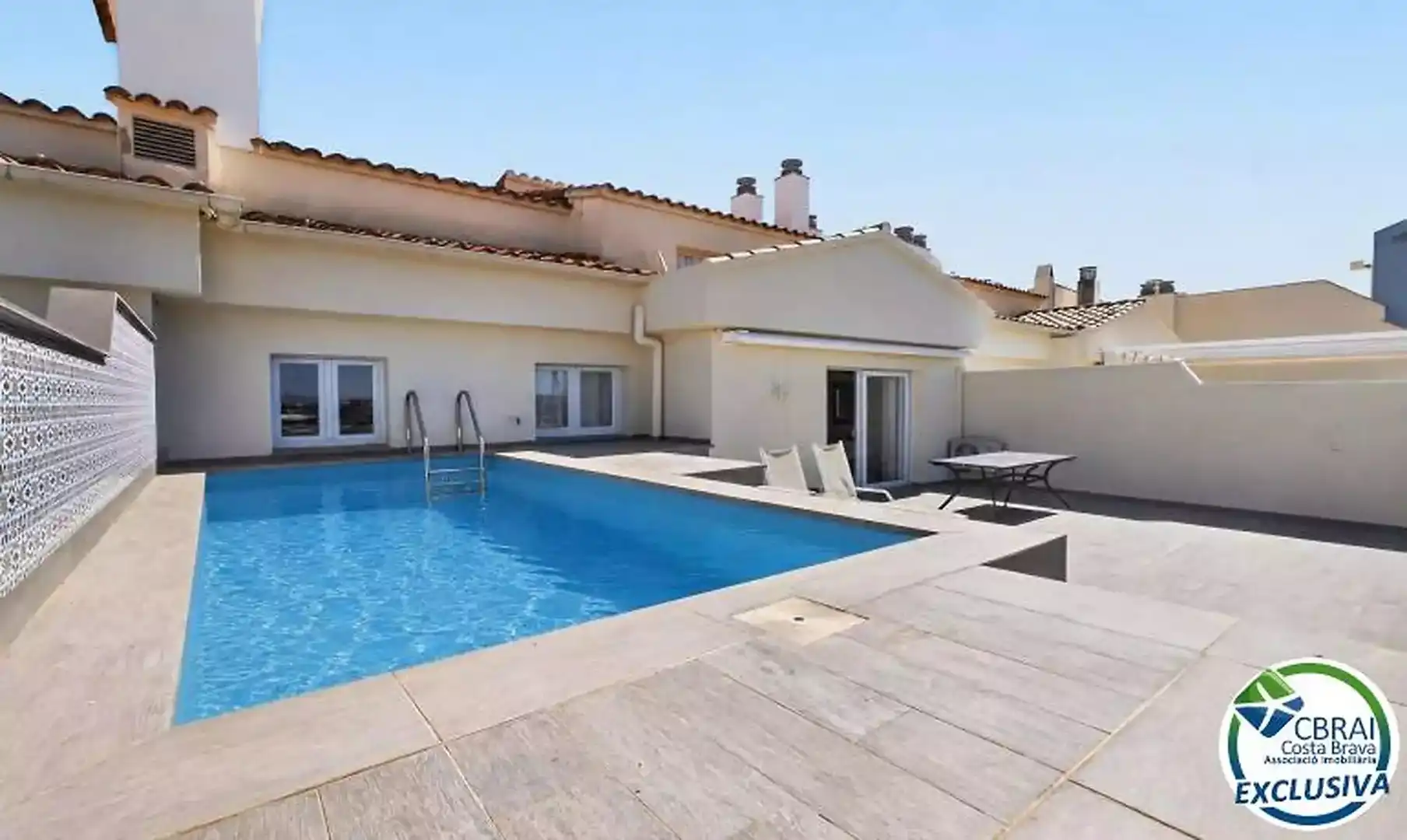 Piscina de Pis en venda en Empuriabrava amb Aire condicionat, Calefacció i Traster
