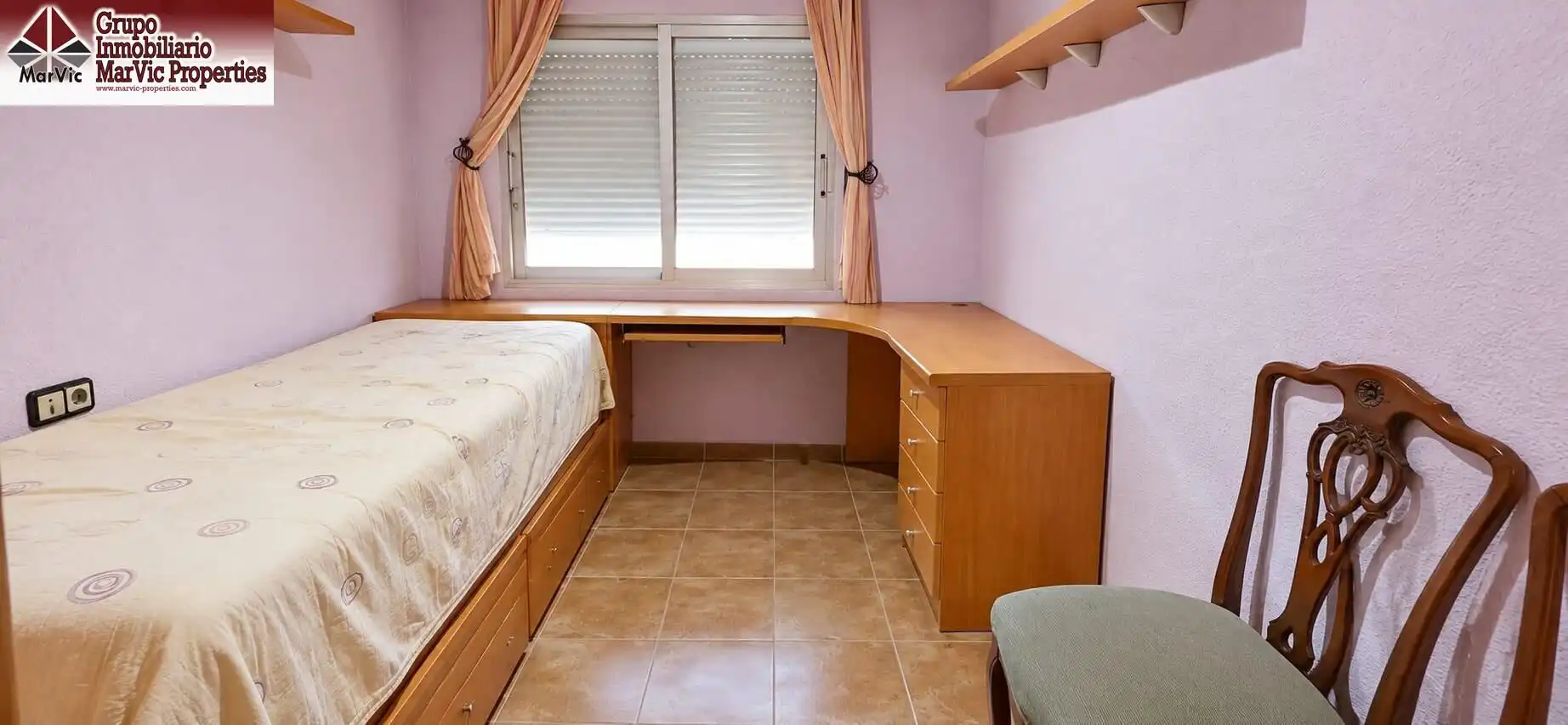 Dormitori de Pis en venda en Benidorm amb Aire condicionat, Terrassa i Moblat