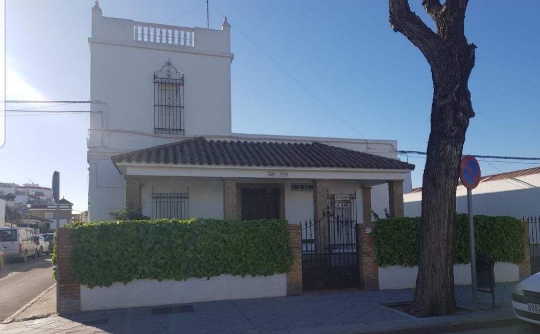 Vista exterior de Casa o xalet en venda en Chipiona amb Terrassa