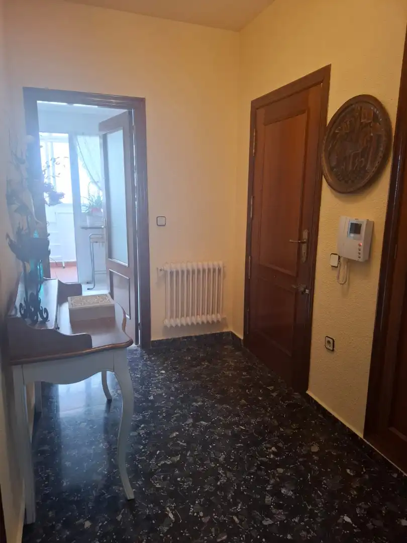 Piso de alquiler en Albacete con Calefacción, Amueblado y Horno