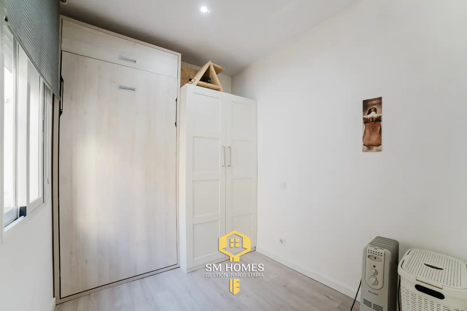 Bedroom of Flat for sale in Madrid  with Heating, Terrace and Furnished
