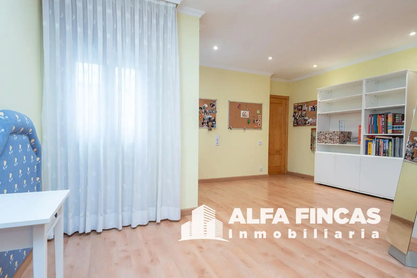 Vista exterior de Piso en venta en San Clemente con Aire acondicionado y Calefacción