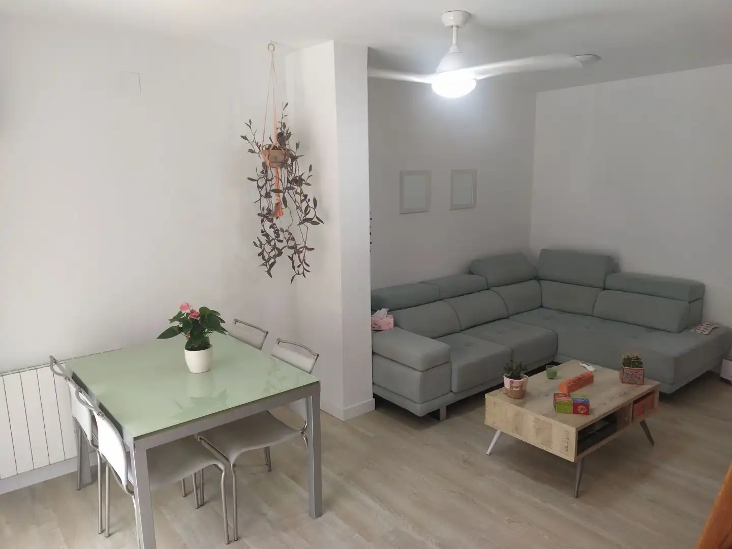 Living room of Houses for sale in Cubelles  with Air Conditioner and Balcony