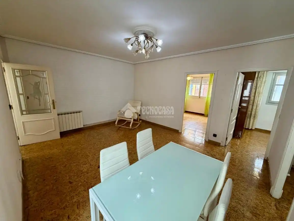 Living room of Flat for sale in Valladolid  with Heating and Balcony
