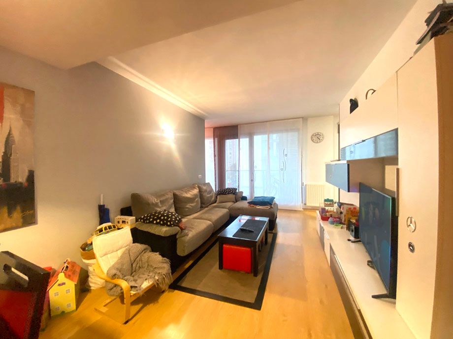 Sala d'estar de Pis en venda en Vitoria - Gasteiz amb Calefacció, Terrassa i Traster