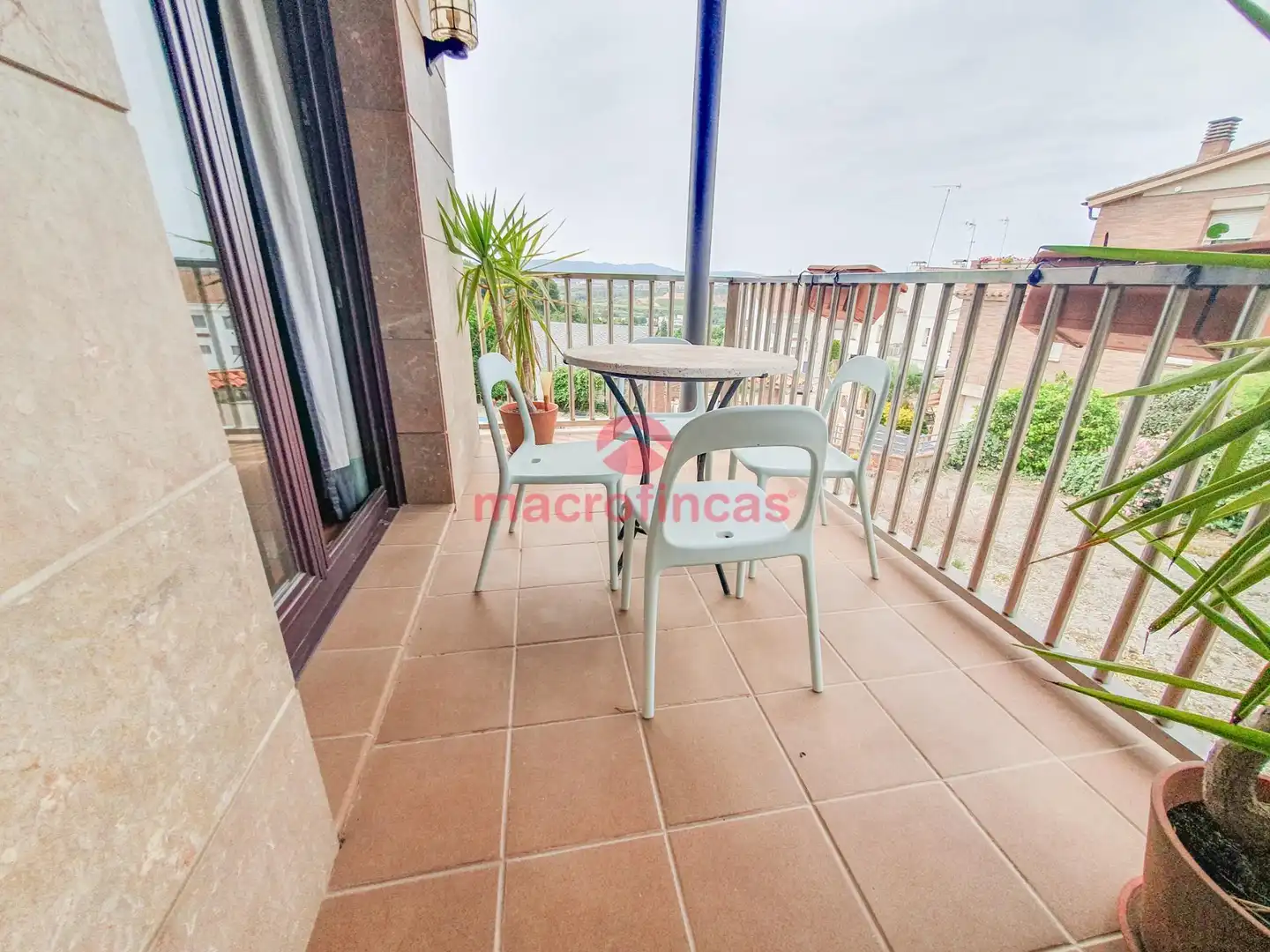 Terrassa de Casa o xalet en venda en Olesa de Montserrat amb Aire condicionat, Jardí privat i Terrassa