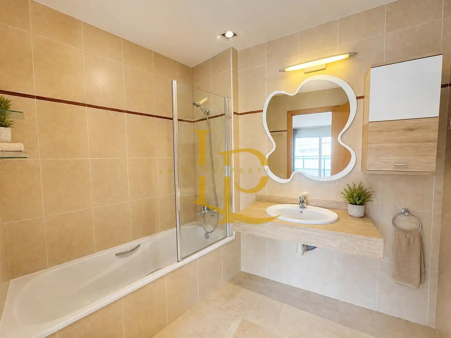 Duplex with terrace for sale in Carrer de la Mare de Déu de Lourdes, imagen 25