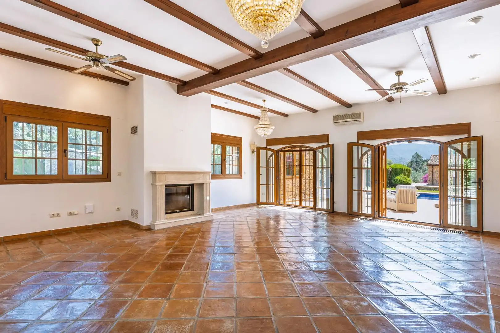 Sala d'estar de Casa o xalet en venda en Pedreguer amb Aire condicionat, Calefacció i Jardí privat