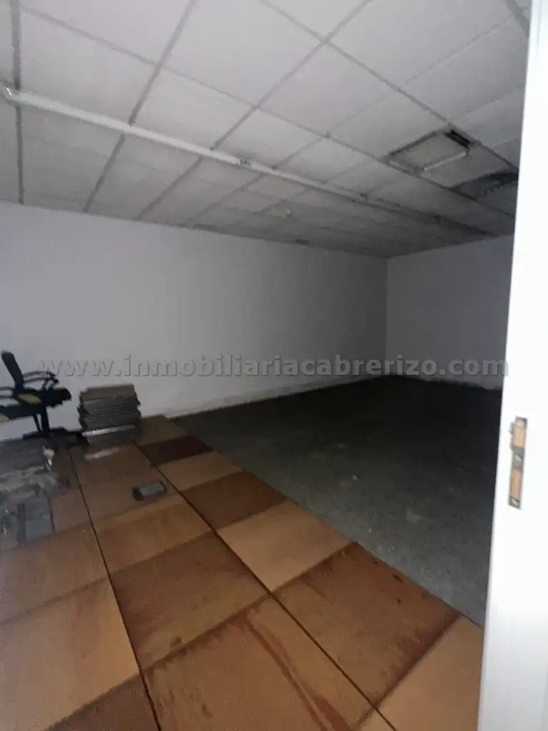 Local comercial de lloguer a Avenida de la Paz, imagen 11