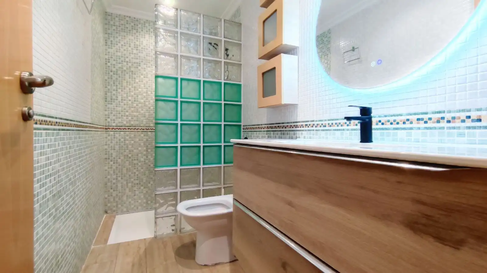Baño de Ático en venta en Ibi con Aire acondicionado, Calefacción y Parquet